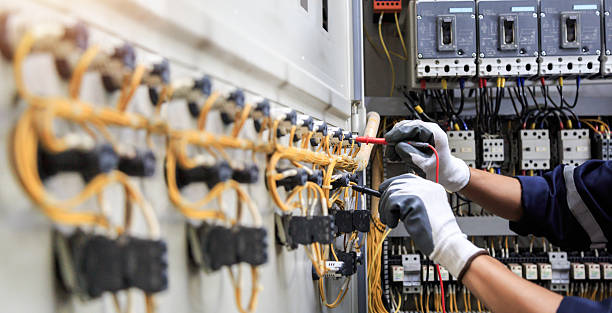 Professional Electrician technician working in Tylertown, MS